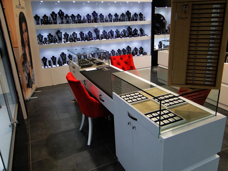 isvicre_kuyumcu_laden_bau_uhren_schmuck_11